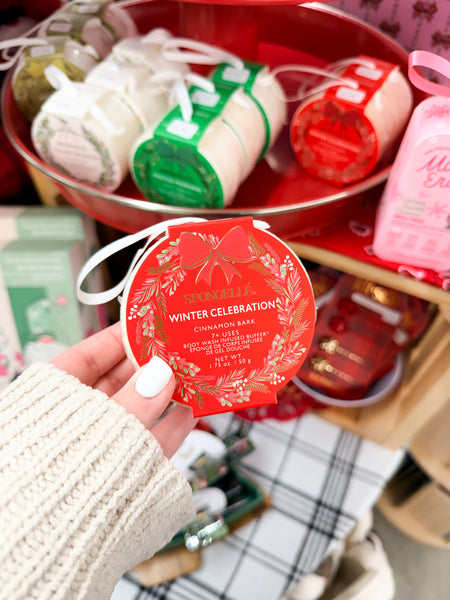 Spongellé Body Wash Infused Buffer - Holiday Wreath