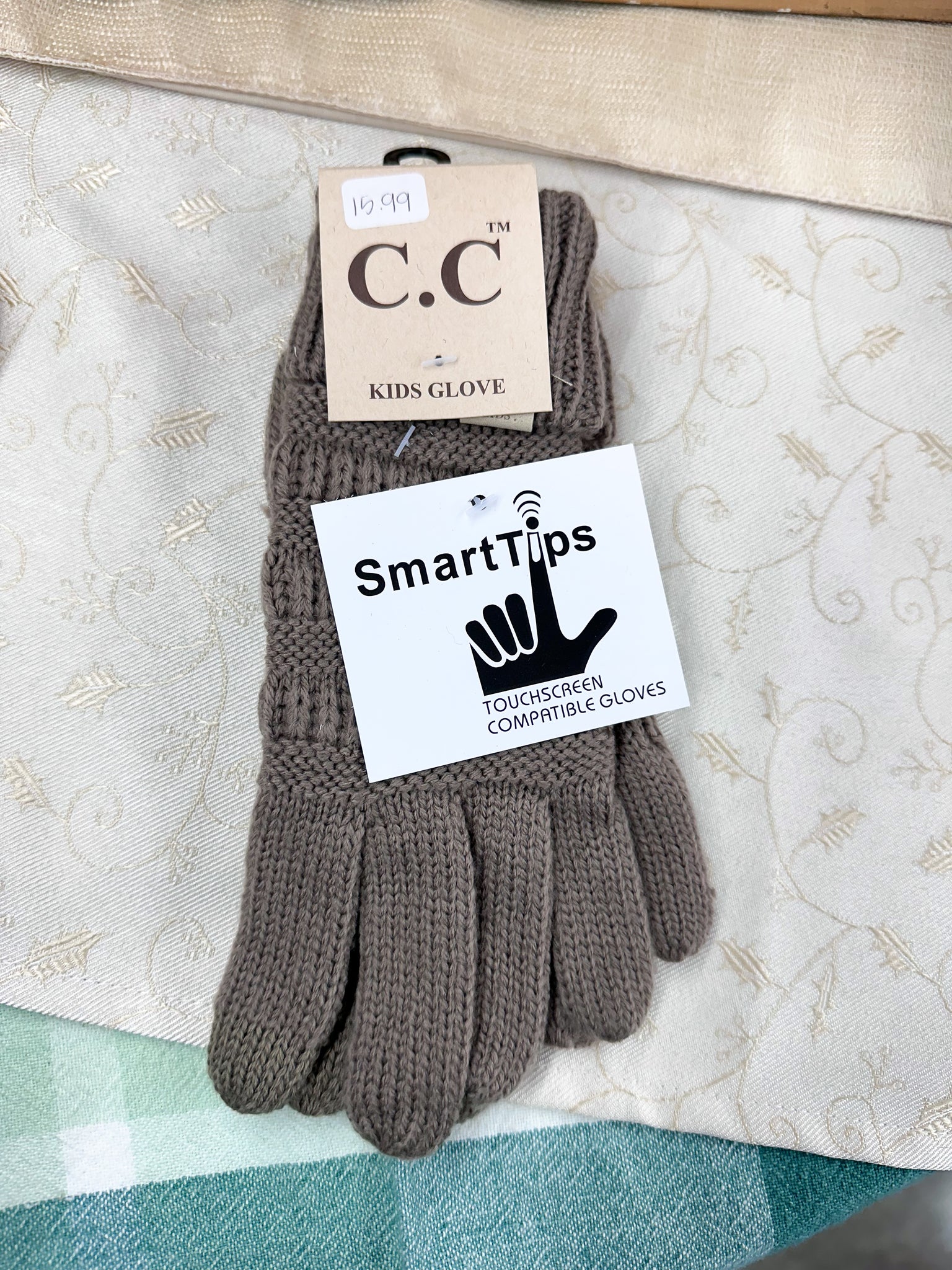 KIDS' Solid Cable Knit CC Gloves