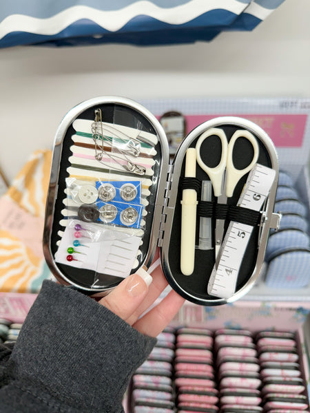 Simply Southern Sewing Kit - Gingham