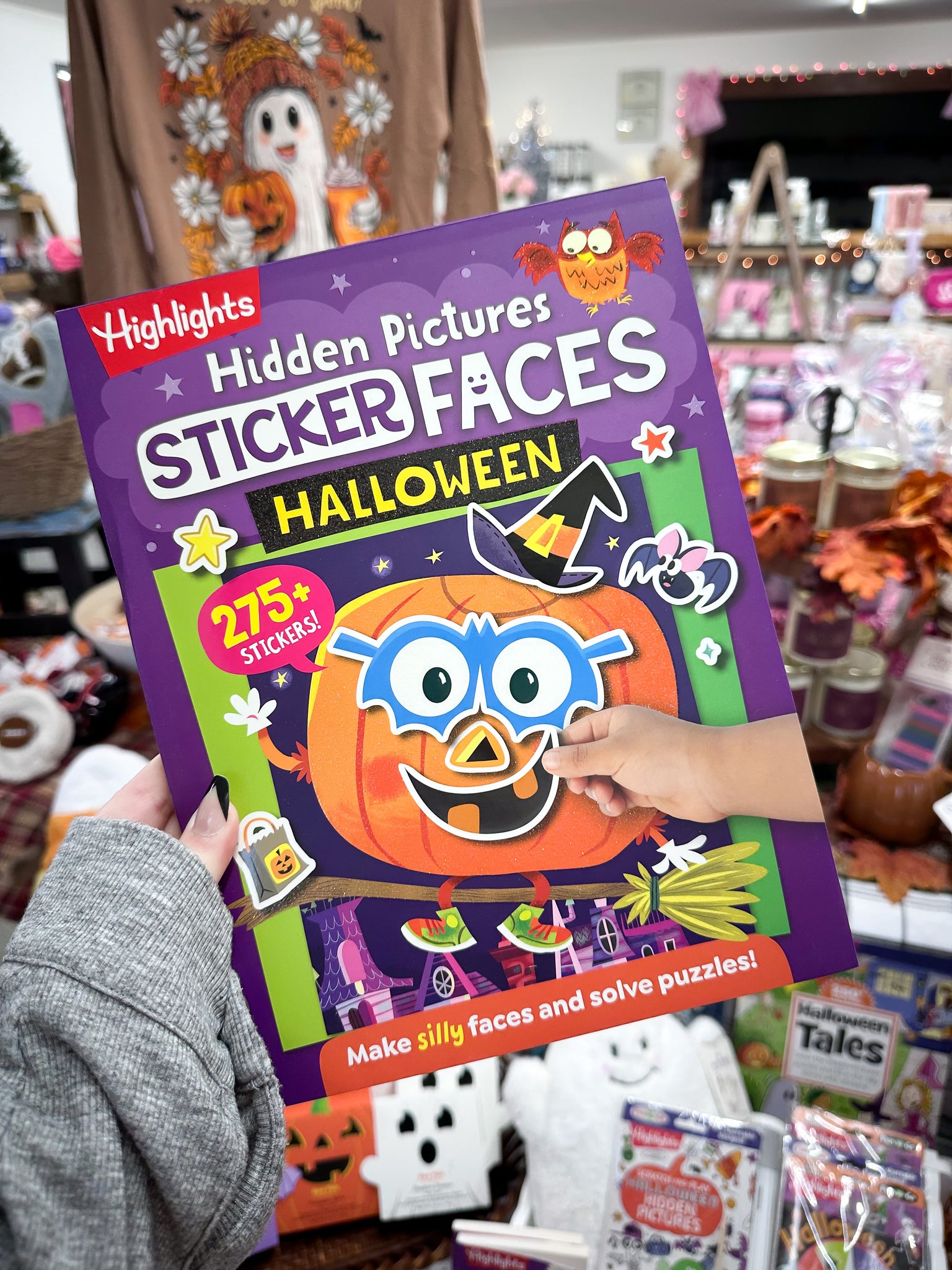 Highlights - Hidden Pictures Sticker Faces: Halloween