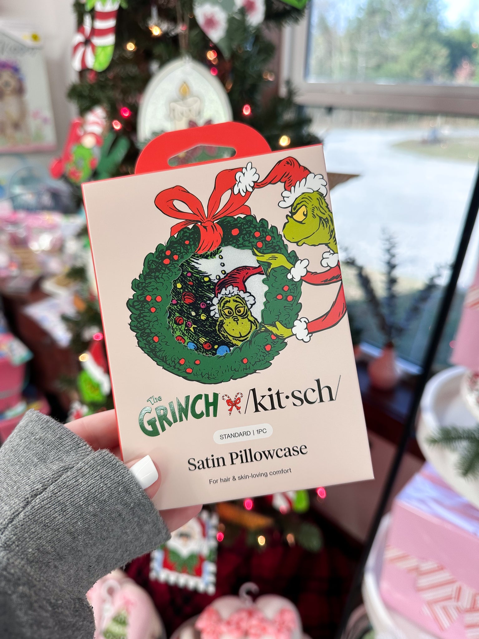 The Grinch x KITSCH Satin Pillowcase in Whoville