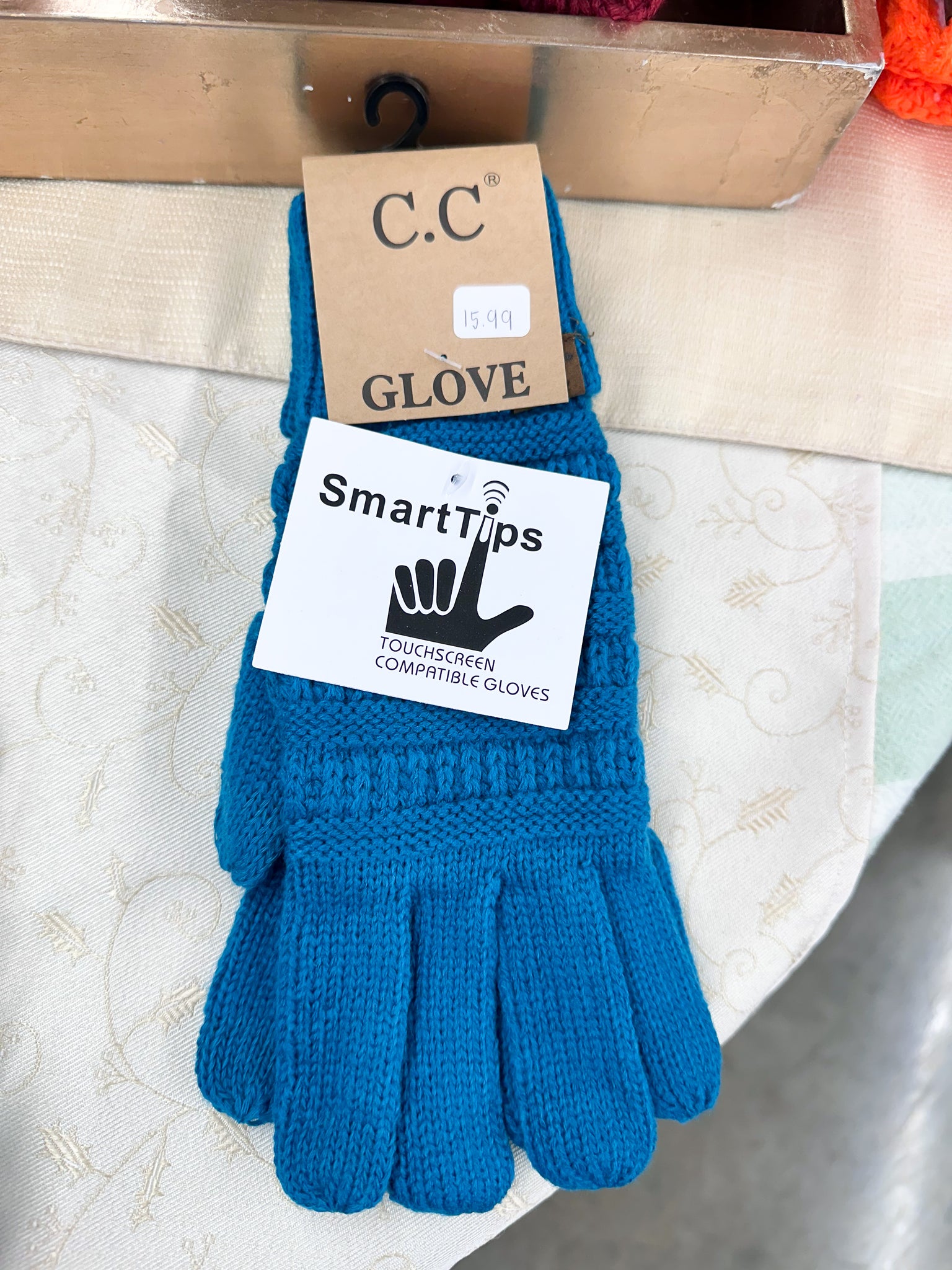Solid Cable Knit CC Gloves