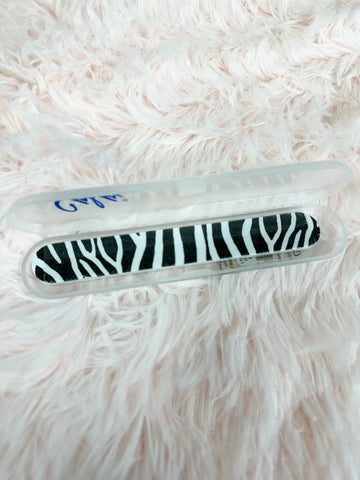 Nail File in Case | Zebra + White Case