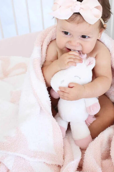 Caden Lane | CuddleLane™ Luxe Blankets - Light Pink Bows