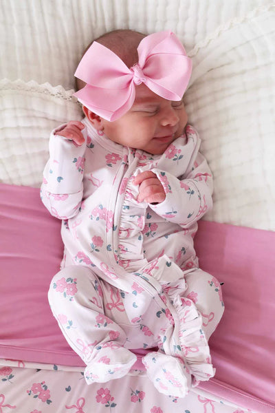 Caden Lane | Ribbon & Roses Ruffle Zipper Footie - Pink